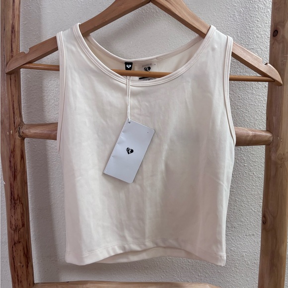 Womens Best Tops - Elegant Ivory Tank Top for Women